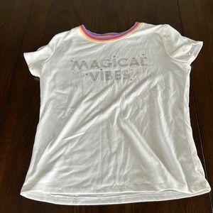 Girls size 7/8 white short sleeve Magical vibes tee